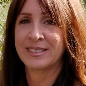 Meet your Posher, Carolyn